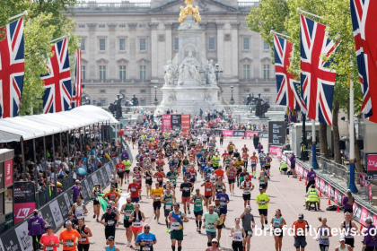 London Marathon breaks world record for most finishers